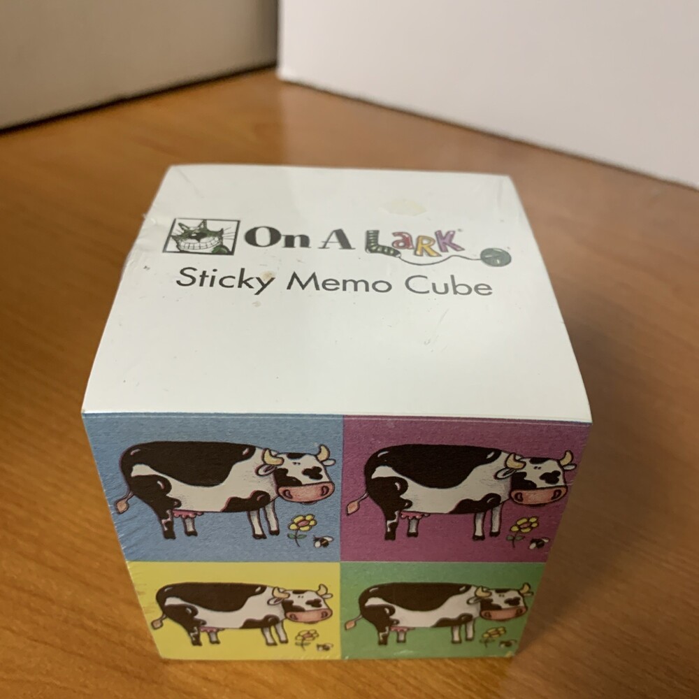 Vintage On A Lark Sticky Memo Cube Holstein Cows‎  3”x3”x3”